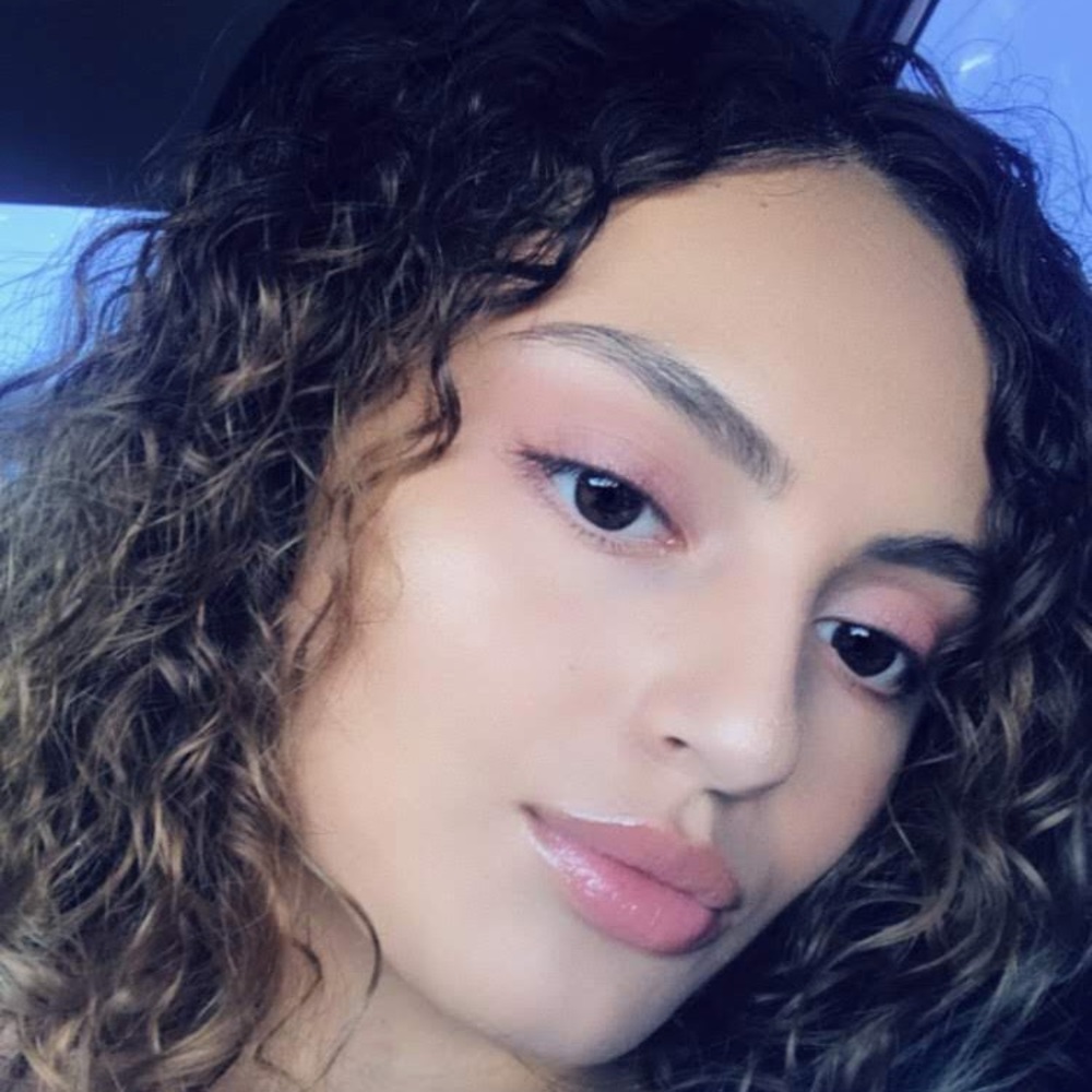 Meet your Posher, Samantha